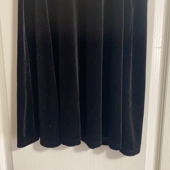 Velvet dress - Picture 3 of 3